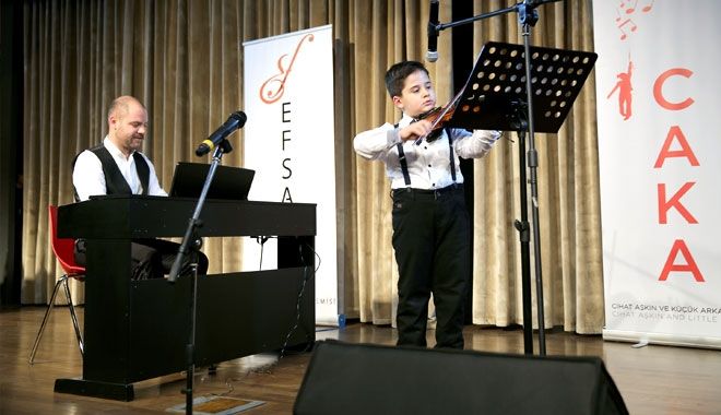 MİNİKLERDEN AGÜ´DE KLASİK MÜZİK KONSERİ