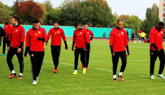 KAYSERİSPOR´DA DEVRE ARASI KAMPI TAM GAZ 