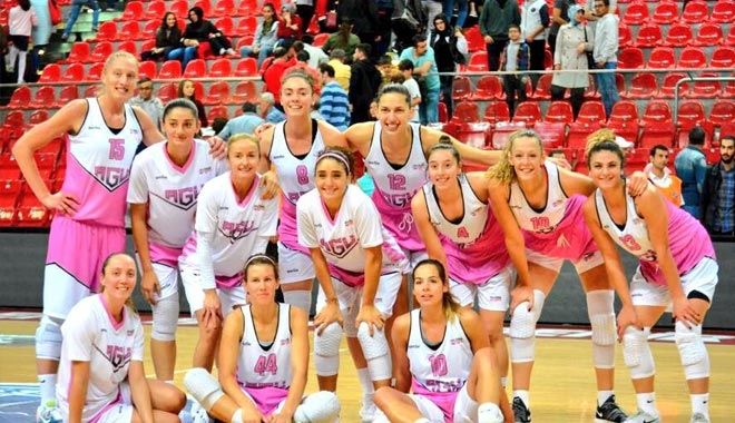 AGÜ SPOR SON SANİYEDE YIKILDI