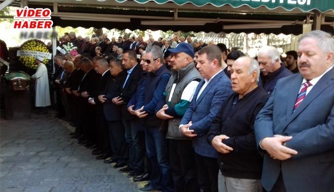 ASAF MEHMETBEYOĞLU ANNESİNİ HAKK´A UĞURLADI?