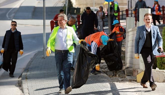 TALAS´TA VATANDAŞLAR MEVLANA MAHALLESİ´Nİ TEMİZLEDİ