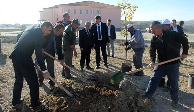 PINARBAŞI´NDA HER ÖĞRENCİNİN DİKİLİ BİR AĞACI OLACAK