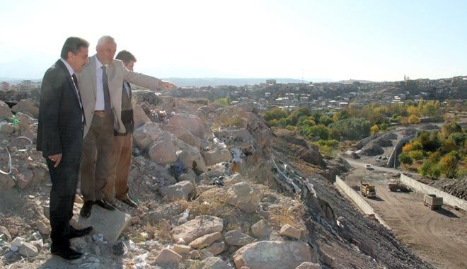 İNCESU´DA ÇEVRE YOL ÇALIŞMALARI SÜRÜYOR 