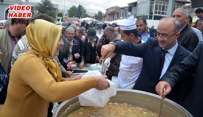 BÜNYAN BELEDİYESİ´NDEN VATANDAŞA AŞURE İKRAMI