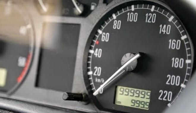 İKİNCİ EL ARAÇ´TA KİLOMETRE OYUNUNA SON?