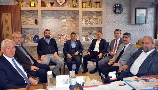 ELMALI´DAN EĞİTİM-BİR-SEN´E ZİYARET