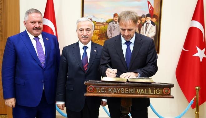 BOSNA HERSEK BÜYÜKELÇİSİ BAKİR SADOVİÇ