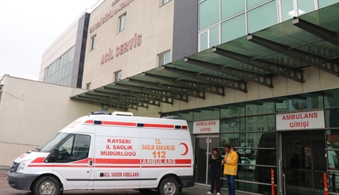 ÖĞRETMENLERİ TAŞIYAN ARAÇ KAZA YAPTI