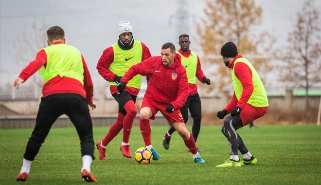 KAYSERİSPOR´DAN TARAFTARLARINA KLİPLİ ÇAĞRI