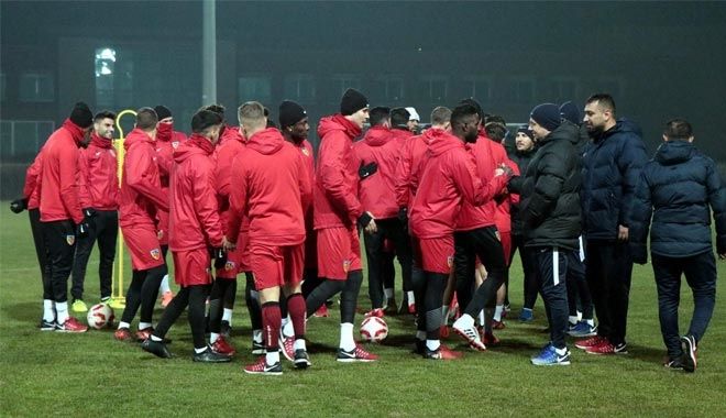 KAYSERİSPOR TEKNİK DİREKTÖRÜ MARİUS SUMUDİCA,