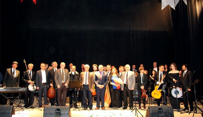 DEVELİ´DE YEŞİLÇAM RÜZGARI ESTİ