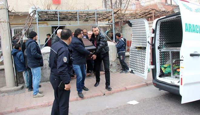 YAŞLI ÇİFT KARBONMONOKSİT GAZINDAN ZEHİRLENEREK HAYATINI KAYBETTİ