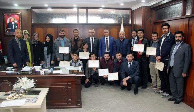 İŞİTME ENGELLİLER 