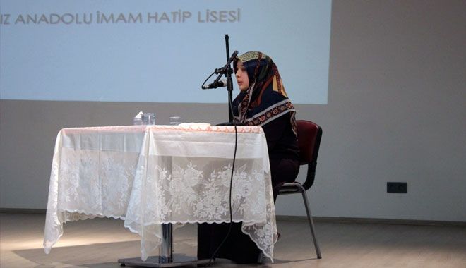 ÖĞRENCİLER KUR´AN-I KERİM´İ GÜZEL OKUMAK İÇİN YARIŞTI