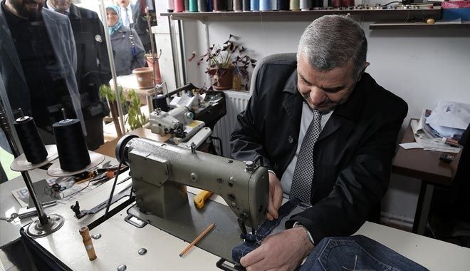 BAŞKAN ÇELİK TALAS´TA ESNAFLARLA BULUŞTU