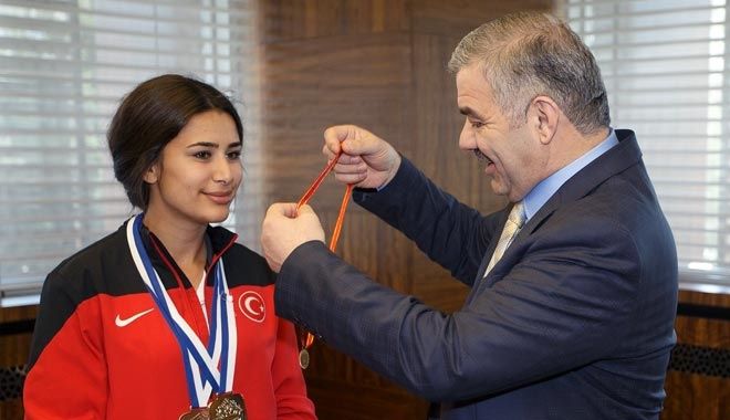 KAYSERİ OKÇULUK SPORUNDA BİR ŞAMPİYON DAHA ÇIKARDI