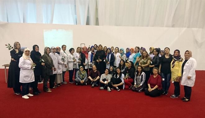 İKBAL ÇELİK´TEN ANNELERE SÜRPRİZ