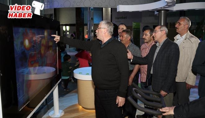 BAYBURTLU EĞİTİMCİLER BİLİM MERKEZİNİ GEZDİ