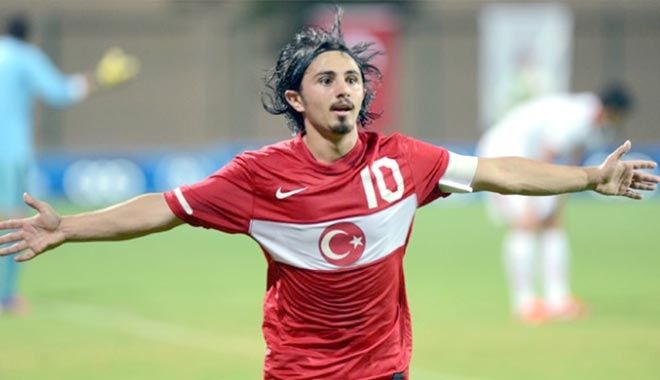 KAYSERİSPOR, O İSMİN PEŞİNE DÜŞTÜ 