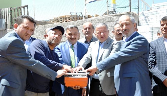 YATILI KUR´AN KURSU´NUN TEMELİ ATILDI