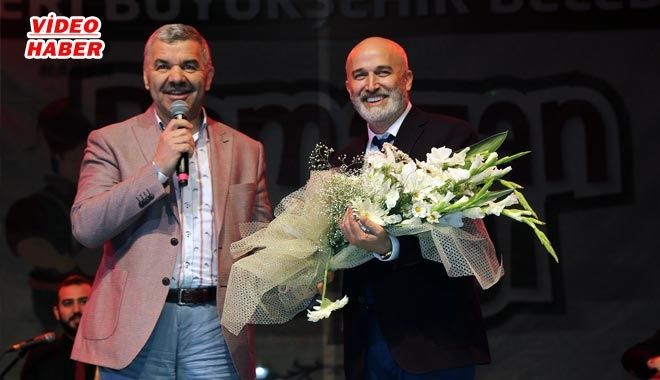 Necipoğlu´ndan İlahi Ziyafeti