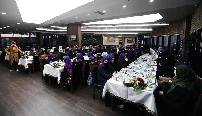 KUR´AN KURSU ÖĞRENCİLERİNE ÇELİK´TEN İFTAR