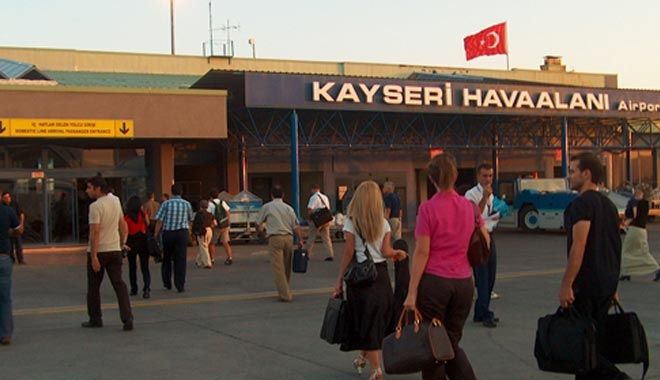 HAZİRANDA KAYSERİ HAVALİMANI´NDA 