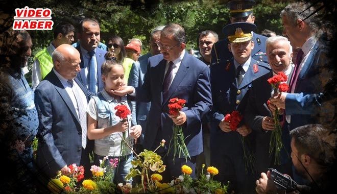 15 TEMMUZ ŞEHİTLERİ  ANILIYOR ! 