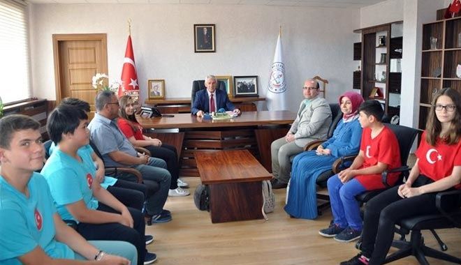 ?BİZİM TÜRKÜMÜZ´ HEYETİ 