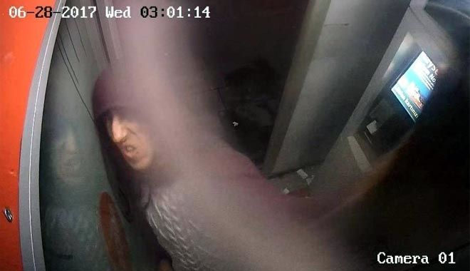 GİŞE HIRSIZLARI ?BURUN FARKIYLA´ YAKALANDI 