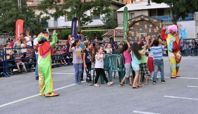 KOCASİNAN´DA SOKAKLAR ÇOCUKLARIN