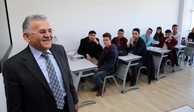 TEOG ve LYS´DE MELİKGAZİ BAŞARISI