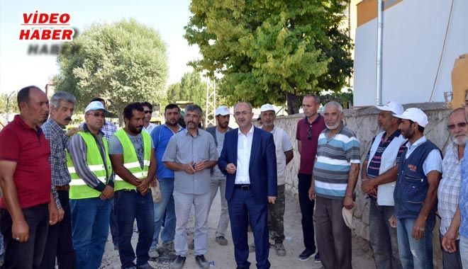 BAŞKAN GÜLCÜOĞLU, SICAK ASFALT ÇALIŞMALARINI İNCELEDİ