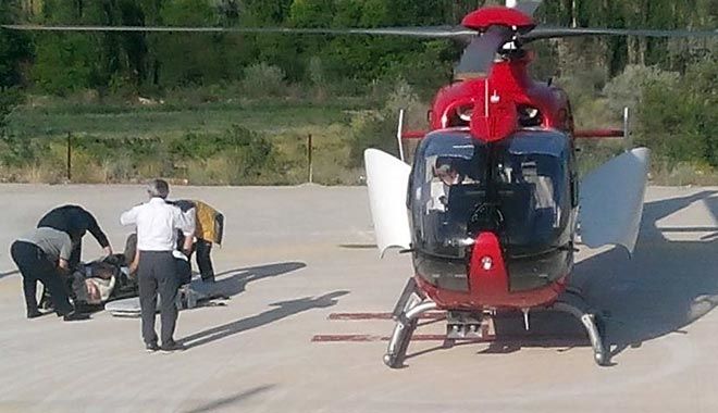 KAFASINI YEM MAKİNESİNE KAPTIRAN GENÇ