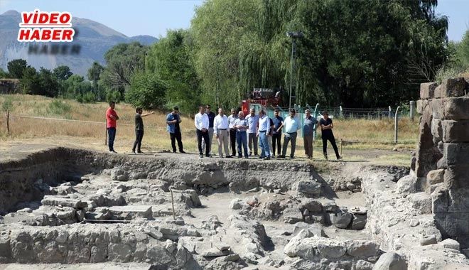 BAŞKAN ÇELİK, KEYKUBAT TEPESİ´NDE