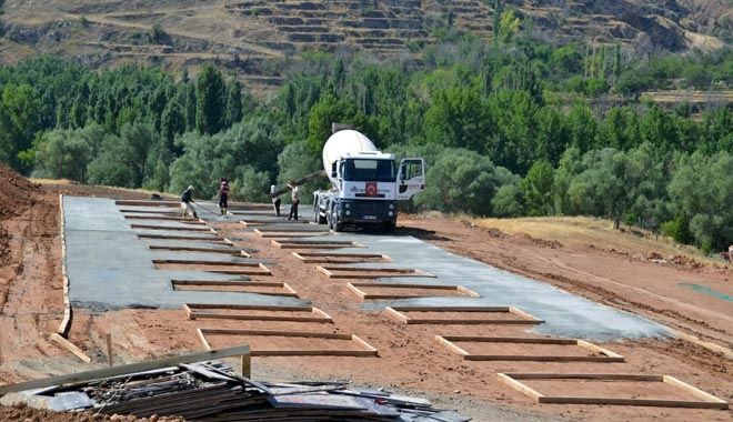 BÜNYAN SANAYİ SİTESİNE KAVUŞUYOR