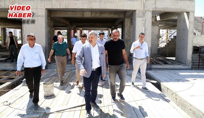 BAŞKAN ÇELİK, İNŞAATLARI İNCELEDİ