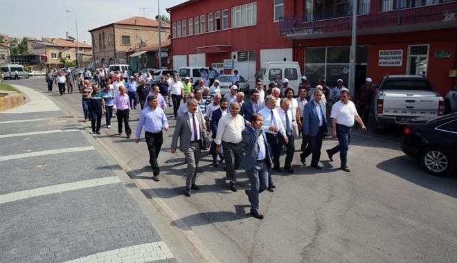 MELİKGAZİ  BELEDİYESİ´NDEN  BİR GÜNDE İKİ AÇILIŞ?