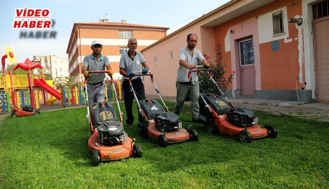 TALAS´TA OKULLARIN BAHÇE TEMİZLİĞİ YAPILDI