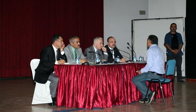 HALK TOPLANTISI VALİ KAMÇI BAŞKANLIĞINDA YAPILDI