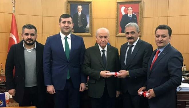 TAPULAR DEVLET BAHÇELİ´YE TESLİM EDİLDİ