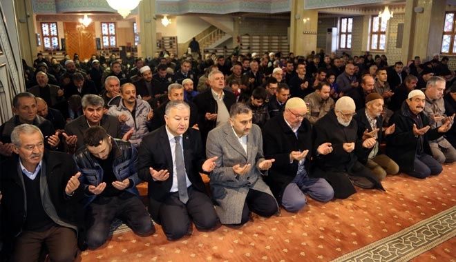 DEVELİ´DE SABAH NAMAZINDA