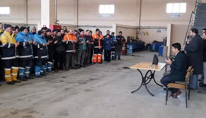 İŞÇİLERDEN FETİH SURESİYLE