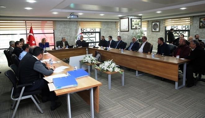 MELİKGAZİ´DE 6 BLOKTA 301 DAİRE VE DÜKKANLARIN