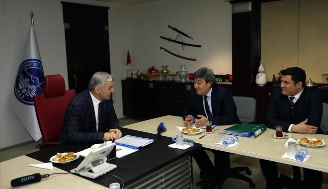 BÜYÜKŞEHİR BELEDİYESİNDE