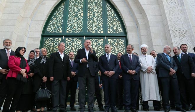 MİLLİ SAVUNMA BAKANI AKAR,