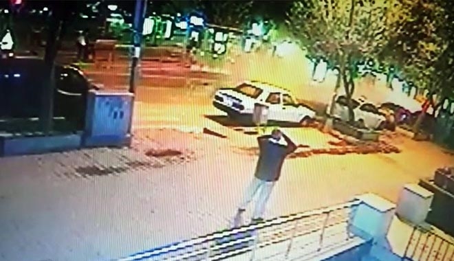 HIZLA GELEN OTOMOBİLİN ÇARPTIĞI YAŞLI ADAM