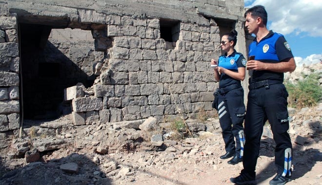 POLİSİN BELİRLEDİĞİ METRUK BİNALARI