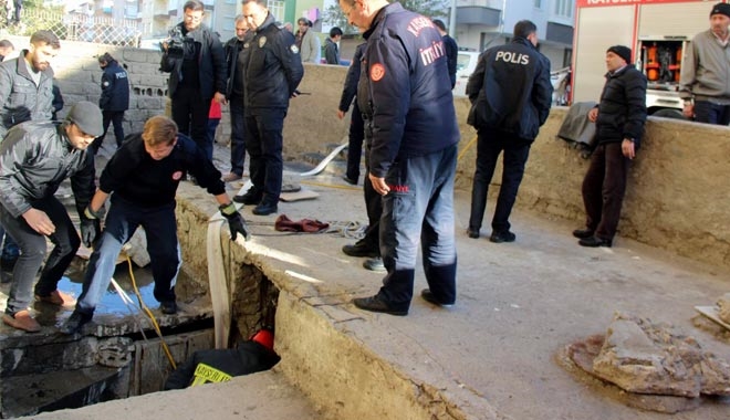 7 YAŞINDAKİ ÇOCUK