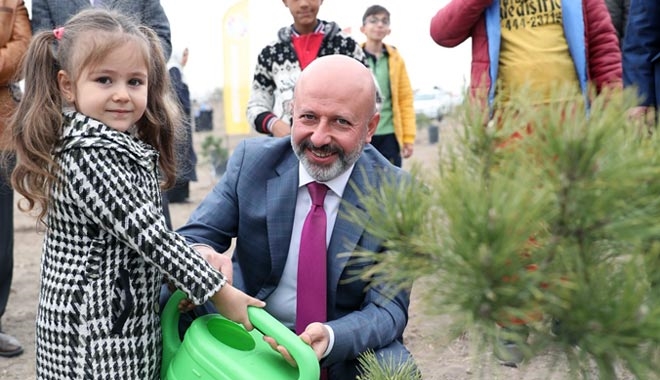 MİNİKLER, BAŞKAN AMCALARIYLA